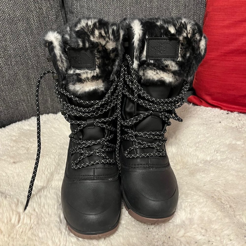 North Face winter boots fur collar New 6.5